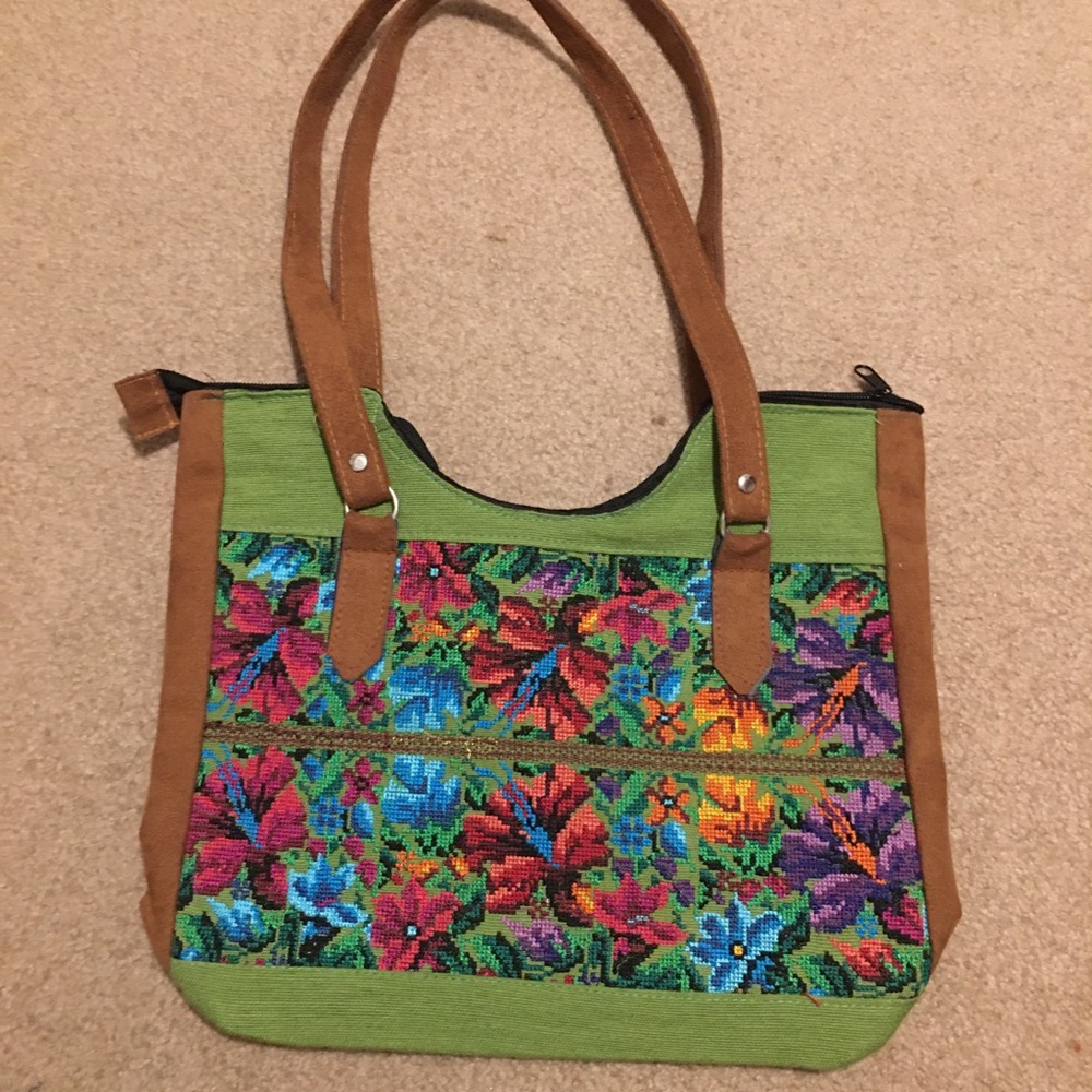 Guatemalan Chichicastenanga Huipil purse 13 1/2”x 11” NWOT